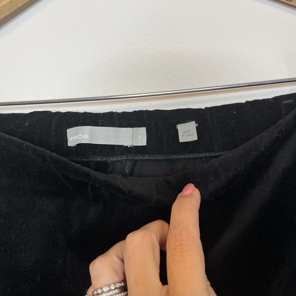 VINCE Black Velvet Cropped Split Hem Stretch Pants Pull On Style size Small - Picture 4 of 6
